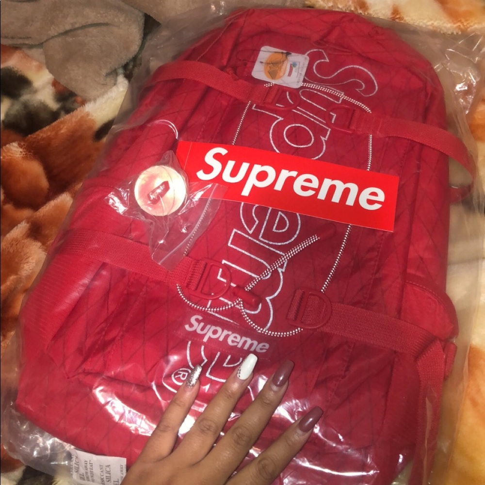 Both women's/men's backpack , brand new. - Picture 2 of 4